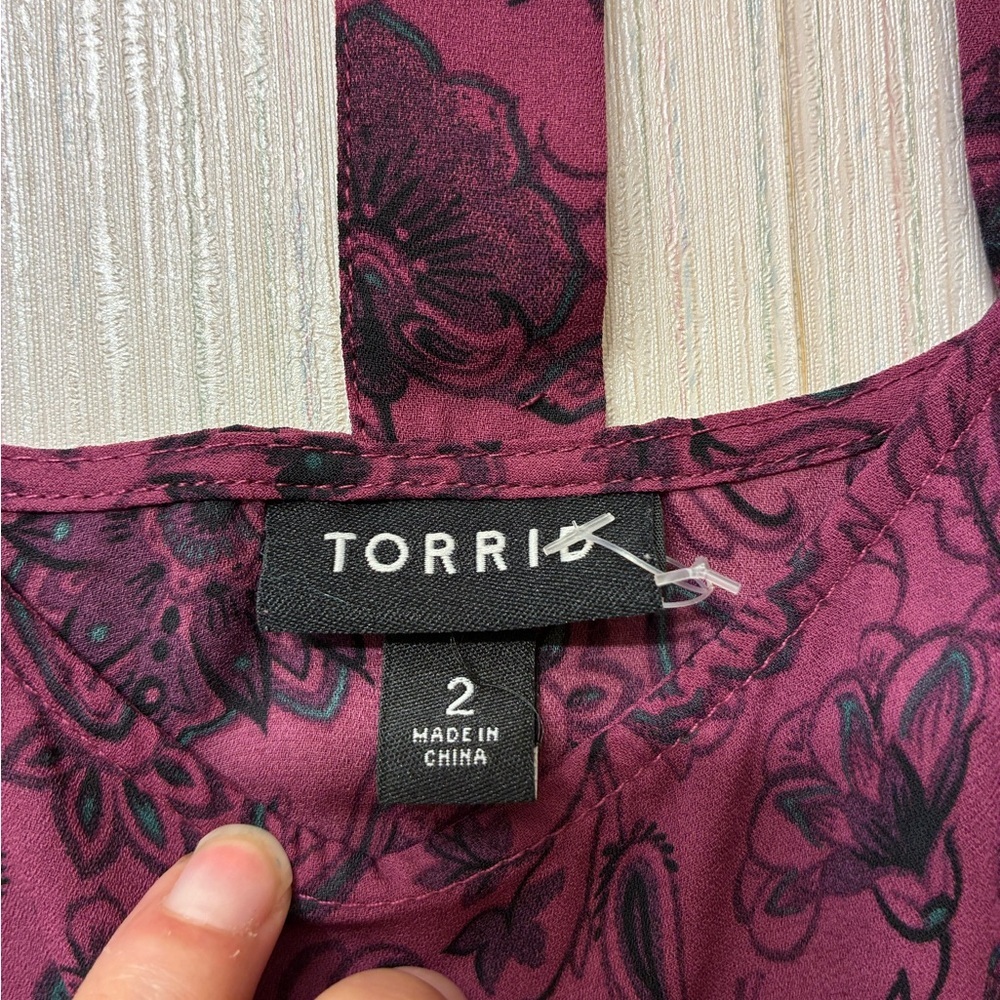 Torrid Plus Size 2 Blouse‎ Bundle (2X/2XL) - Flowy, Floral & Paisley Print Tops - Picture 12 of 14